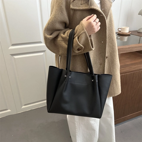 Minimalist Large Capacity Tote Bag PU Leather Shoulder Handbag With Rivet Decor For Women Daily Commuting Fashion
