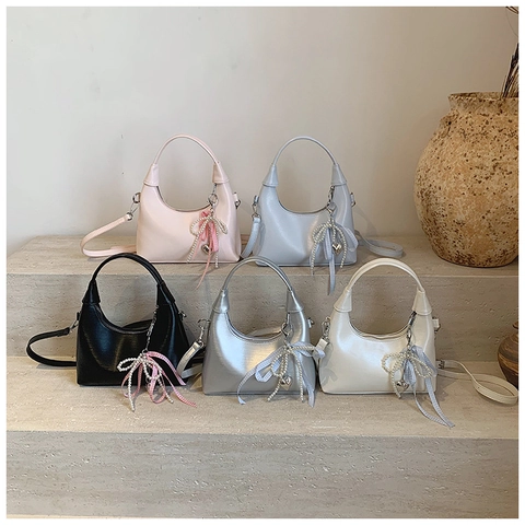 Women PU Leather Hobo Bag With Artificial Pearl Bow Heart Pendant Korean Ins Fashion Shoulder Crossbody Handbag For Commute