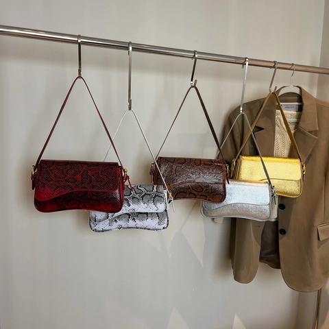 Women Snake Pattern Crossbody Bag Vintage PU Leather Underarm Shoulder Handbag Niche Retro Square Flap Purse