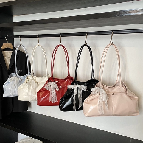 Sac À Épaule Fourre-Tout Femme Grande Capacité Cuir PU Brillant Vintage Nœud En Dentelle Pendentif Künstliche Perle Élégant Tendance