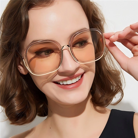 Fashion Oversized Square Sunglasses For Women Metal PC Frame Gradient Lens UV400 Protection Trendy Vintage Streetwear Eyewear