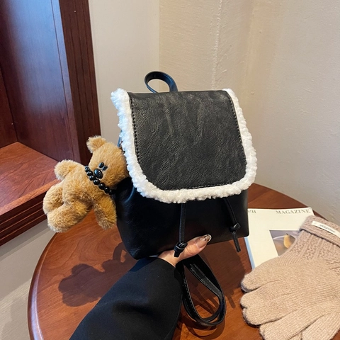 Mini Zaino Donna Pelle PU Retro Bordo Simil-Agnello Coulisse Patta Piccola Borsa Con Ciondolo Orsetto Di Peluche