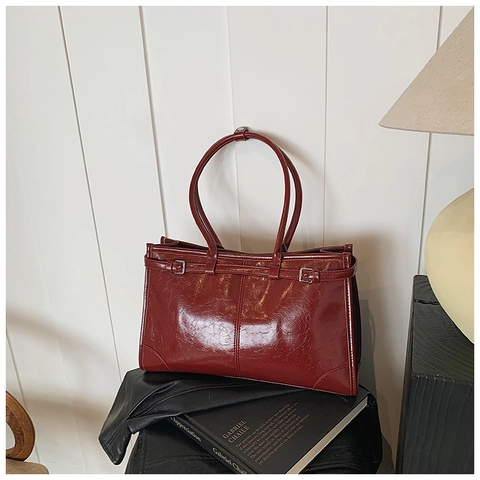 Sac Cabas en Cuir PU Rétro Grande Capacité pour Femmes Fini Ciré Brillant Sac à Épaule pour Déplacement 2024 Mode Automne Sac à Main
