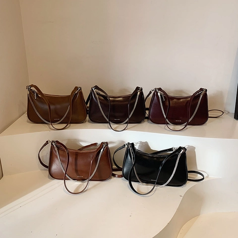 Borsa Hobo Vintage Mezzaluna Donna Pelle PU Con Catena Metallo Argento Tracolla Regolabile Casual Versatile Spalla