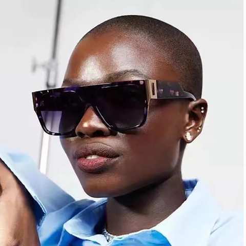 Square Oversized Sunglasses Flat Top PC Frame With Gold Metal Hinge Decor Fashion UV400 Eyewear For Men Women