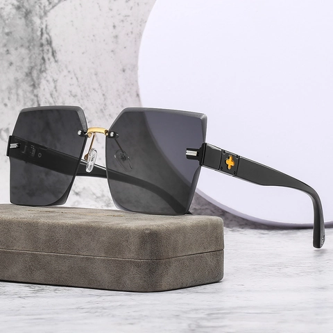 Fashion Oversized Square Rimless Sunglasses For Women UV400 Protection PC Gradient Lenses Metal Decor Eyewear