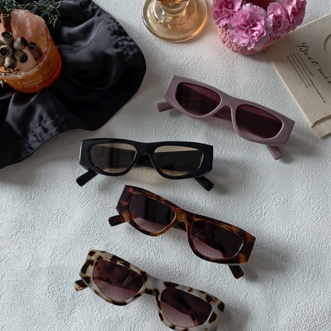 Occhiali Da Sole Rettangolari Vintage Protezione UV400 Montatura In Resina Retro Lenti PC Occhiali Alla Moda Per Uomini Donne