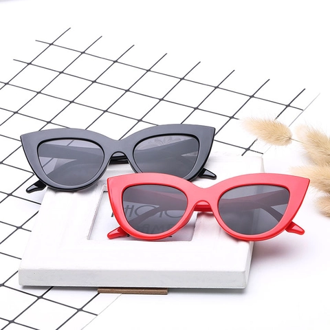 Cat Eye Sunglasses For Women Retro Large Frame UV400 Protection Trendy Vintage PC Plastic Frame Fashion Eyewear