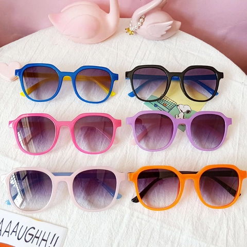 Occhiali Da Sole Per Bambini Montatura In Plastica Protezione UV400 Lenti Sfumate Occhiali Alla Moda Per Ragazzi Ragazze Neonati