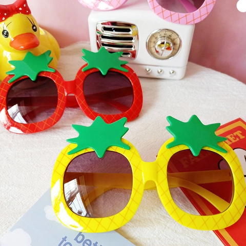 Kids Pineapple Shaped Sunglasses UV400 Cute Fruit Novelty Party Eyewear Plastic Toddler Outdoor