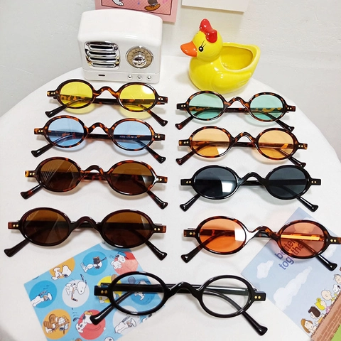 Kids Retro Sunglasses UV400 Protection Vintage Oval Round Frame Rivet Decoration Fashion Sun Eyewear For Boys Girls