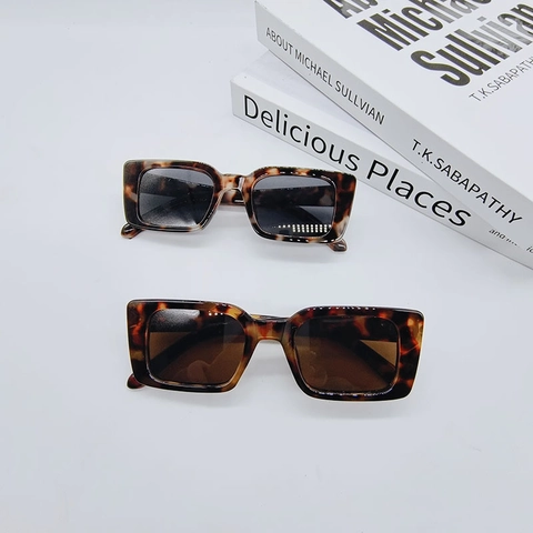 Retro Rectangle Sunglasses Trendy Fashion Small Square Plastic Frame UV Protection For Women Men Chic Hip Hop Outdoor Eyewear