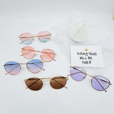 Kids Sunglasses UV400 Protection Round Metal Frame Resin Lenses Fashion Retro For Boys And Girls Gradient Colors