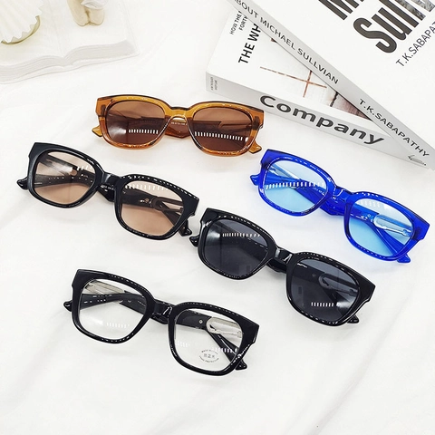 Square Frame Sunglasses Retro UV400 Protection Trendy Hip Hop Street Style Large Frame Eyewear For Men Women