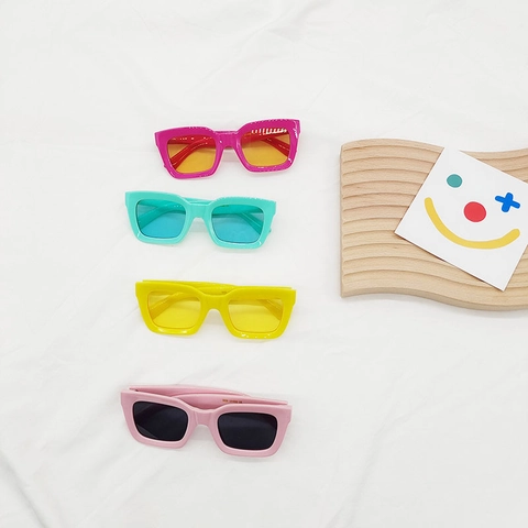 Kids Sunglasses Square Retro UV400 Protection Fashion Plastic Frame For Boys Girls Outdoor Vacation Beach Eyewear