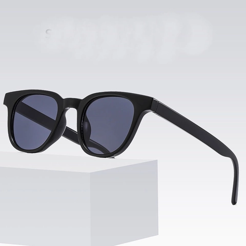 Classic Square Sunglasses TR90 Resin Lens UV400 Protection Anti Blue Light Retro Fashion Unisex Eyewear