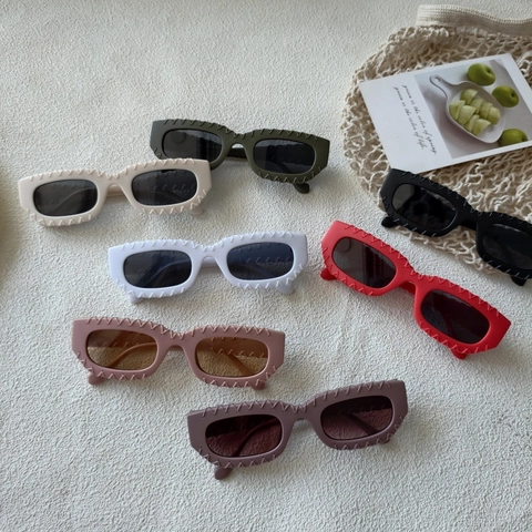 Rectangular Sunglasses Wavy Edge PC Frame UV Protection Retro Trendy Outdoor Travel Eyewear For Men Women Fashionable