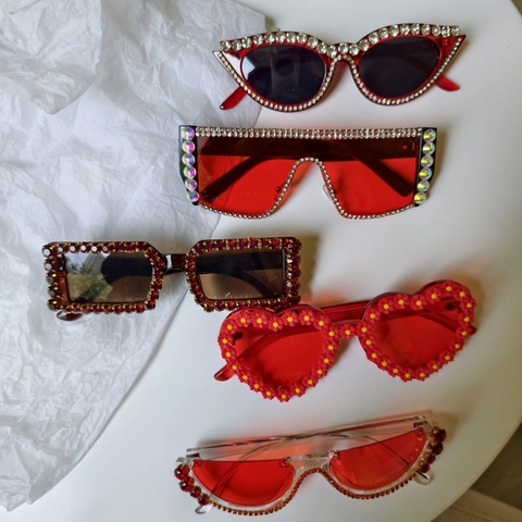 Rhinestone Encrusted Heart Cat Eye Sunglasses UV400 Red Bride Wedding Party Decorative Eyewear Women Fashion Trendy
