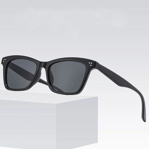 Square Frame Sunglasses Retro TAC Lens UV Protection Rivet Decor Vintage Fashion Eyewear For Driving Men Women