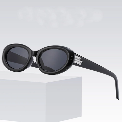 Retro Ovale Zonnebril UV400 Bescherming PC Frame Mode Zonnebril Met Zilveren Metalen Decor Unisex