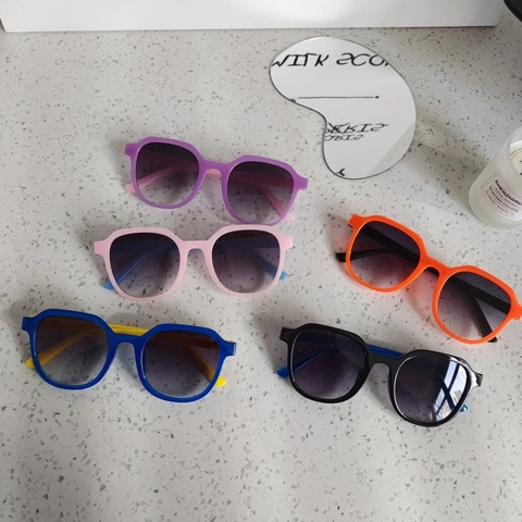 Occhiali Da Sole Bambini Montura Plastica Quadrata Geometrica Protezione UV400 Lenti Sfumate Moda Tendenza Per Ragazzi Ragazze