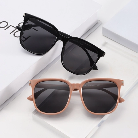 Square Large Frame Sunglasses PC Frame And Lens UV400 Protection Fashion Retro Outdoor Driving Eyewear Men Women