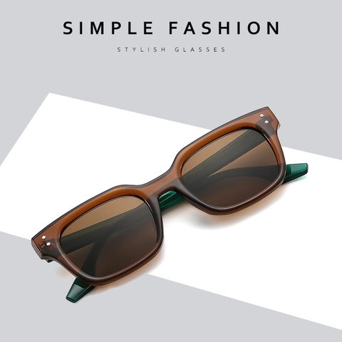 Gafas De Sol Cuadradas Retro Montura PC Lente Resina Protección UV Moda Decoración Remaches Para Hombres Mujeres Color Caramelo Transparente