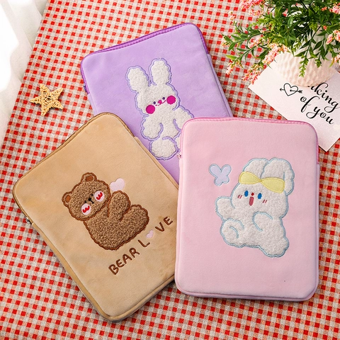 Funda Protectora Acolchada de Peluche para iPad Tableta con Bordado de Oso Conejo de Franela Suave Antigolpes Bolso de Mano para Tableta de 11 Pulgadas