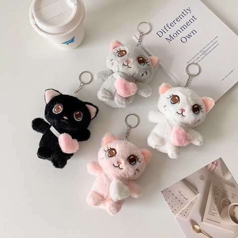 Cartoon Katze Plüsch Schlüsselanhänger Taschenanhänger Weiche Puppe Mit Herztasche Bestickte Augen Süße Deko Geschenk