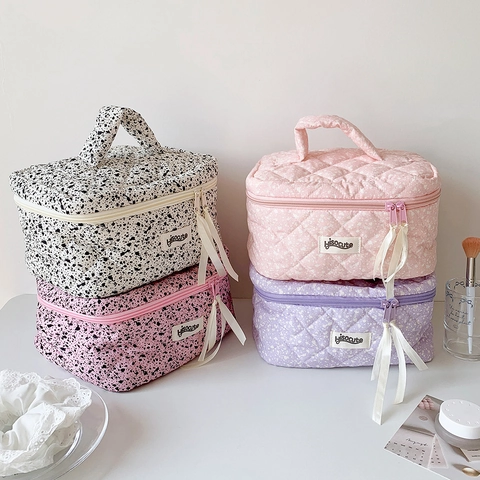 Large Capacity Quilted Cotton Makeup Bag For Women Portable Toiletry Storage Bag With Ribbon Bow Handle Travel Wash Pouch
