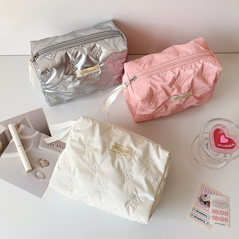 Butterfly Quilted Makeup Bag Polyester Large Capacity Cosmetic Pouch For Travel Daily Storage Solid Color Ribbon Zipper Pull