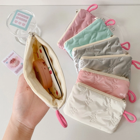Quilted Satin Mini Storage Bag With Bow Heart Embossed Pattern For Makeup Coins Earphones Portable Zipper Pouch For Women