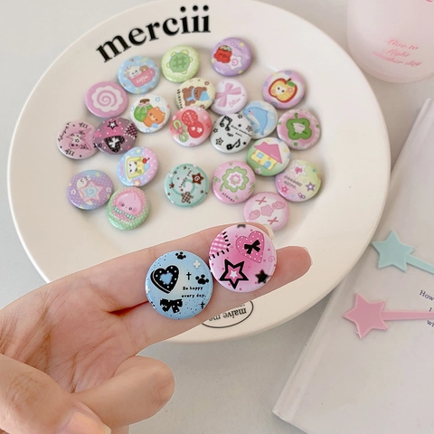 Round Cartoon Animal Heart Star Tinplate Badges Brooches Pins Cute Kawaii Style Decorative For Clothing Bags Backpacks