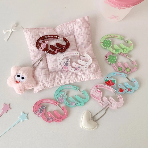 Acrylic Wing Carabiner Bag Charm Kawaii Star Heart Strawberry Decor Keychain For Women Girls Backpack Accessory Sweet Style