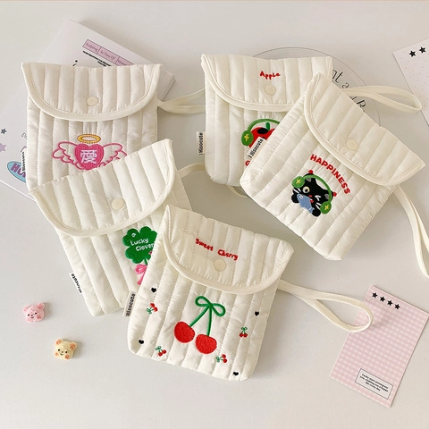 Gesteppte Aufbewahrungstasche Bestickte Baumwolle Polyester Tragbare Damenbinden Kosmetik-Organizer Reisetasche Knopf