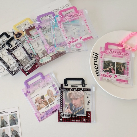 Transparenter PVC Fotokartenhalter Mini Handtaschenform Idol Foto Display Schutzhülle Mit Reißverschluss Und Kette Kawaii Y2K Student Schlüsselanhänger