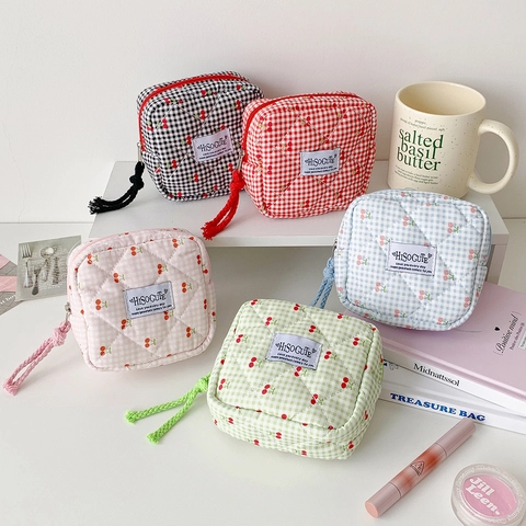 Portable Quilted Square Storage Bag Cherry Printed Gingham Pattern Mini Makeup Pouch For Sanitary Napkins Earphones Travel Organizer Women Bag