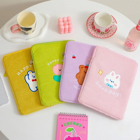 Süße Cord Tablet Hülle Cartoon Stickerei Bär Blume Hase Schützende Notebook Tasche Für Studenten Damen Universal Tasche