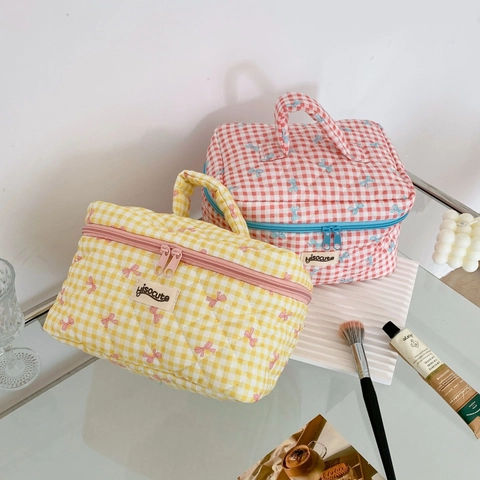 Damen Gesteppte Baumwolle Gingham Make-Up Tasche Süße Schleife Stickerei Tragbare Reise Kosmetiktasche Große Waschbeutel