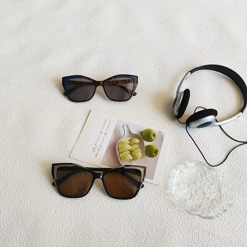 Retro Cat Eye Sunglasses Men Women UV400 Color Blocking PC Frame Resin Lens Fashion Outdoor Sunshade Eyewear