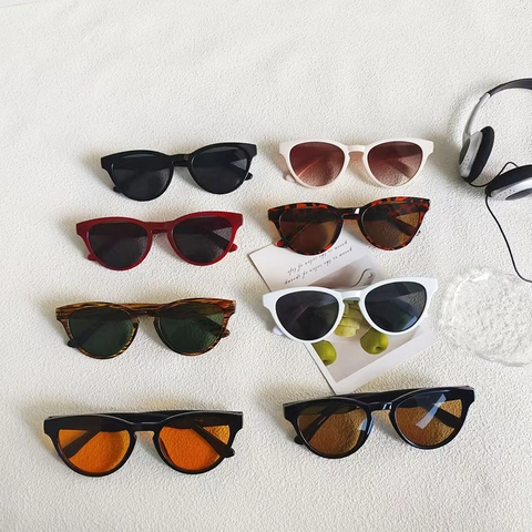 Occhiali Da Sole Occhio Di Gatto Retro Protezione UV400 Montatura PC Lente Resina Tendenza Piccoli Occhiali Per Donne Viaggio Moda