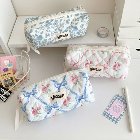 Gestepptes Baumwolle Blumen Federmäppchen Große Kapazität Kosmetiktasche Schleife Reißverschluss Pastoral Stil