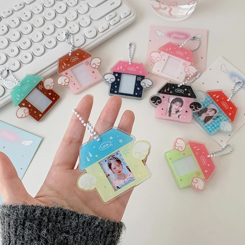Schöne Engelsflügel Haus Acryl Fotokartenhalter Schlüsselanhänger Für Idol Star Photocard Display ID Ausweisetui Dekoration