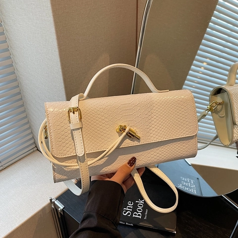 Women Shoulder Crossbody Bag PU Leather Snake Pattern Gold Twist Buckle Retro Elegant Handbag Evening Party Chic
