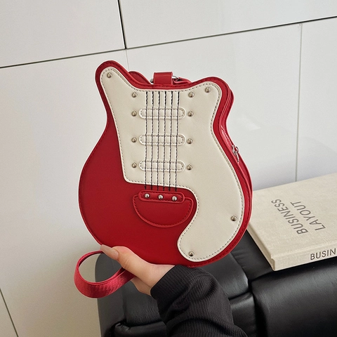 Borsa Tracolla Forma Chitarra Pelle PU Con Borchie Tracolla Larga Regolabile Stile Rock Borsa Donna