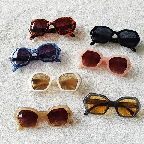 Gafas De Sol De Polígono Irregular Retro Montura De Resina Gruesa Sobredimensionada Remache Metálico UV400 Moda Hombre Mujer