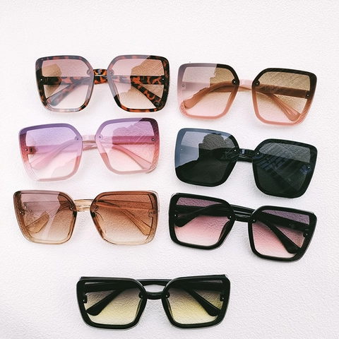 Oversized Square Sunglasses For Women Retro Gradient Lenses Resin Frame UV400 Protection Fashionable Sun Glasses