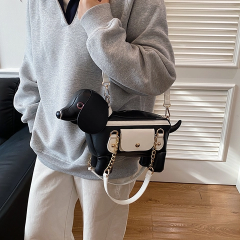 Dachshund Dog Shaped Crossbody Bag PU Leather Animal Novelty Shoulder Handbag With Metal Chain For Women