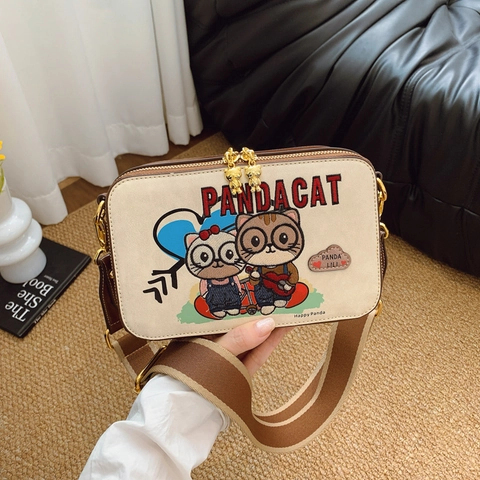 Cartoon Cat Print Shoulder Bag PU Leather Crossbody Camera Bag With Dual Zipper Bear Pullers And Wide Strap For Women