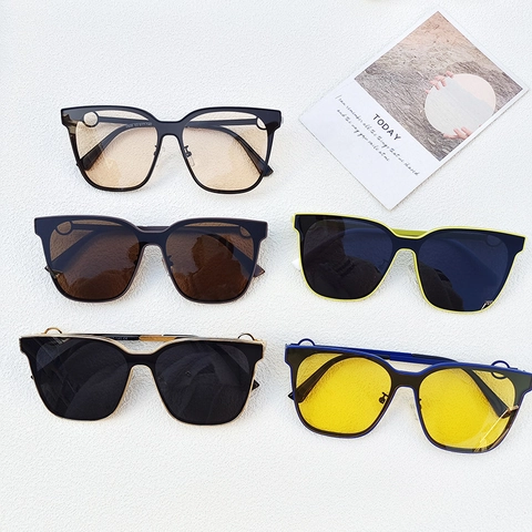 Lunettes de Soleil Carrées Surdimensionnées pour Femmes Hommes Mode Protection UV400 Monture en Résine Design d'une Seule Pièce Protection Solaire Lunettes de Voyage